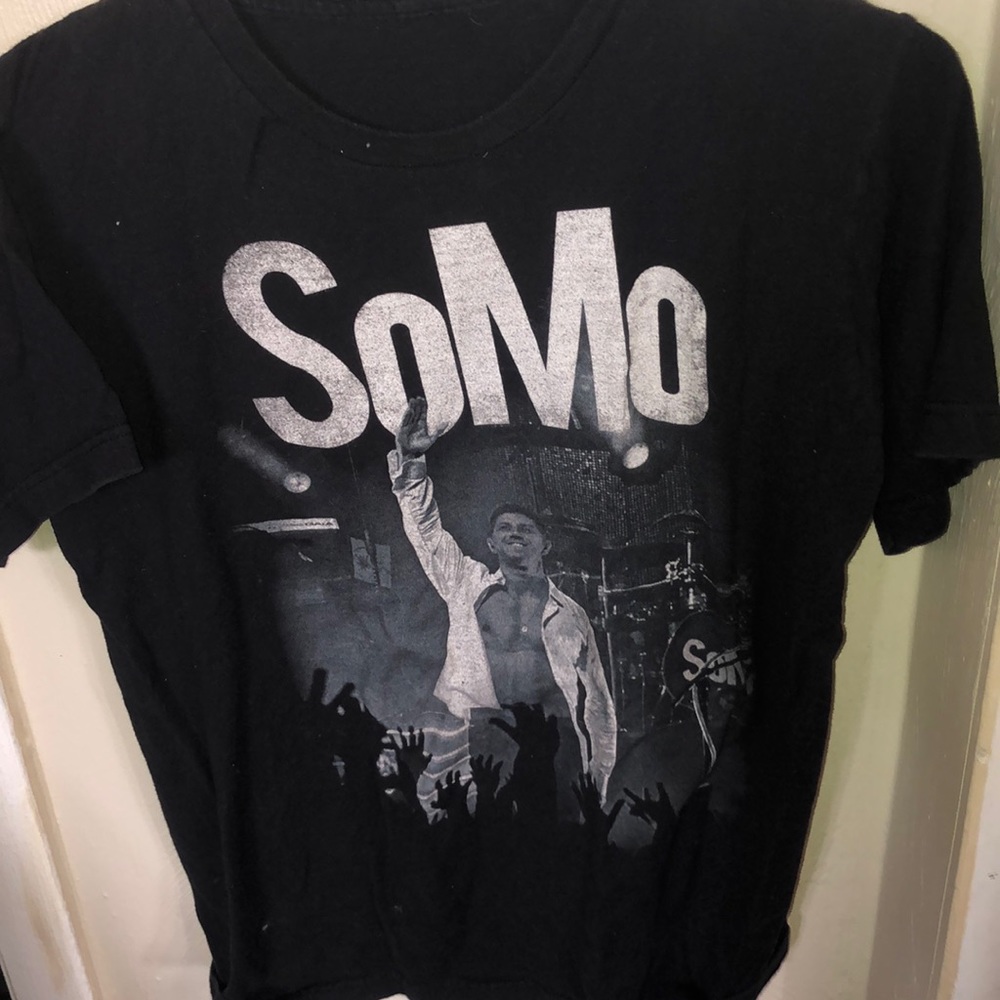 SOMO tee